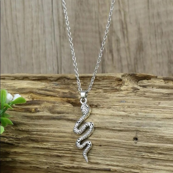 Retro Serpent Snake Necklace - Picture 1 of 5